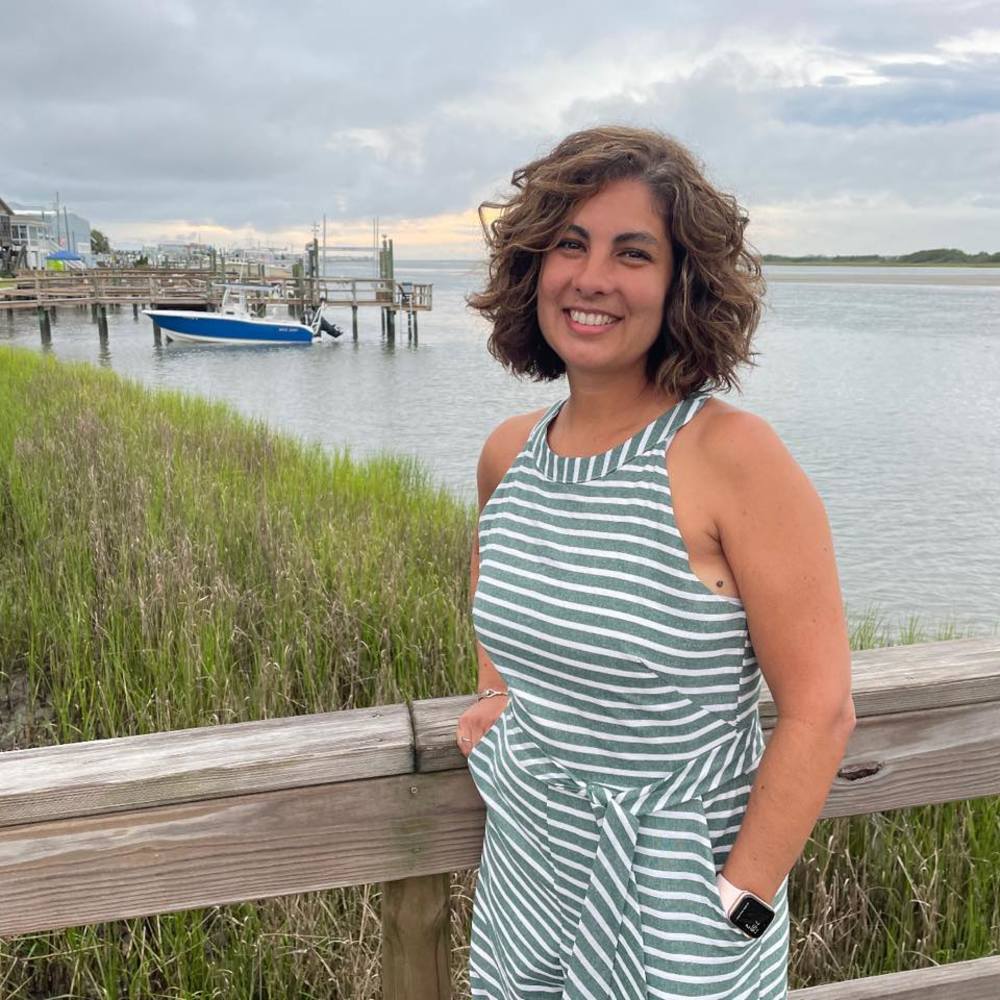 Meet your Posher, Claudia